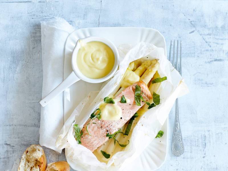 Asperges met zalm uit de oven